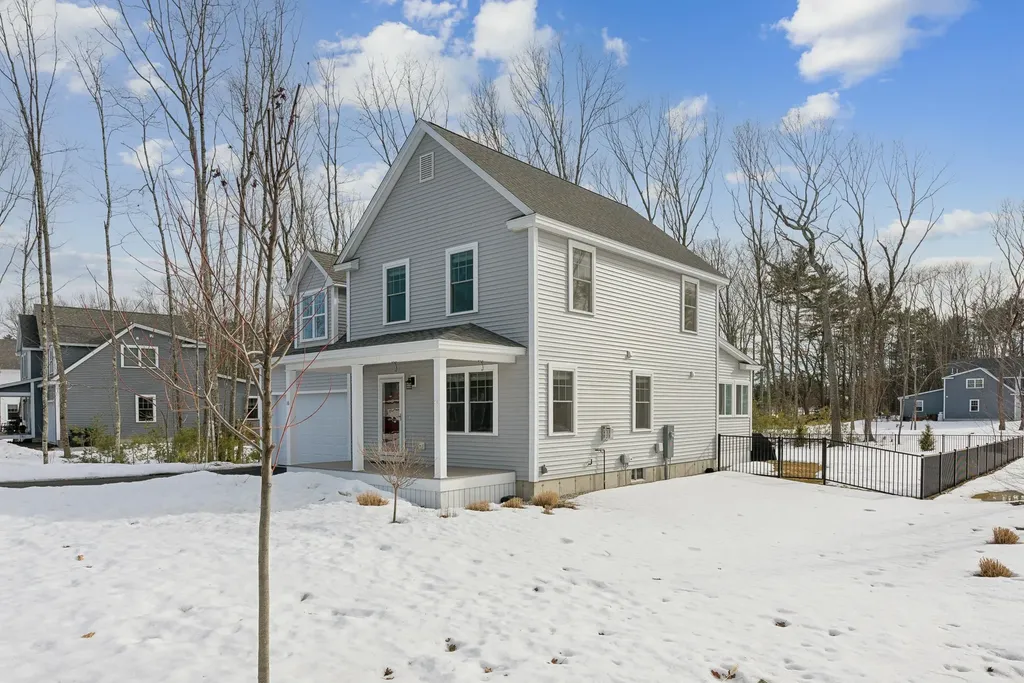 16 Adena Way Kennebunk ME 04043