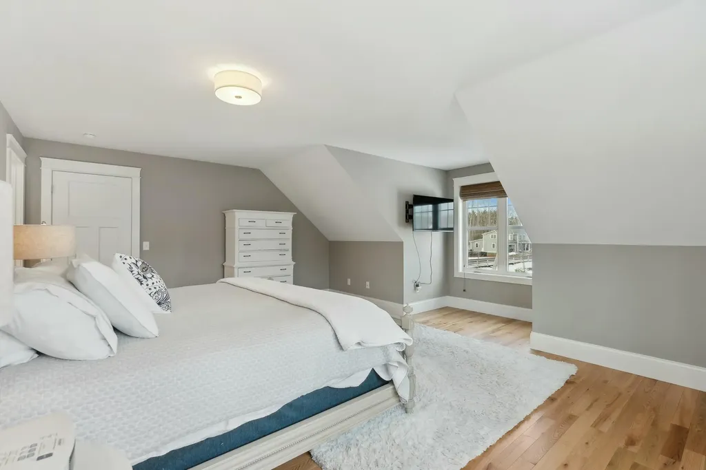 16 Adena Way Kennebunk ME 04043