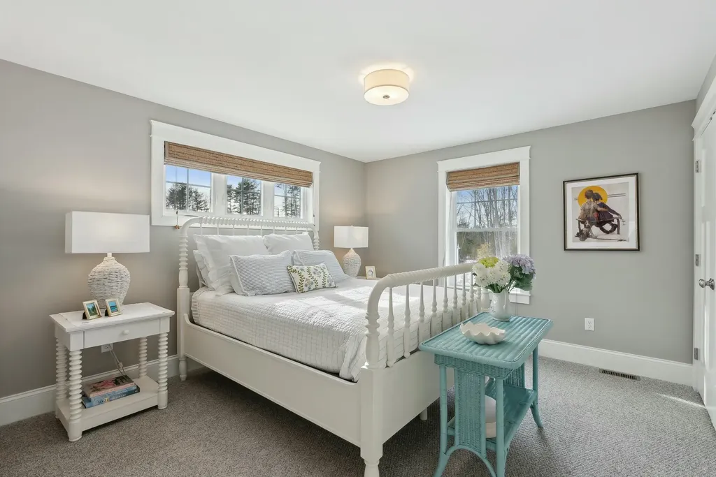 16 Adena Way Kennebunk ME 04043