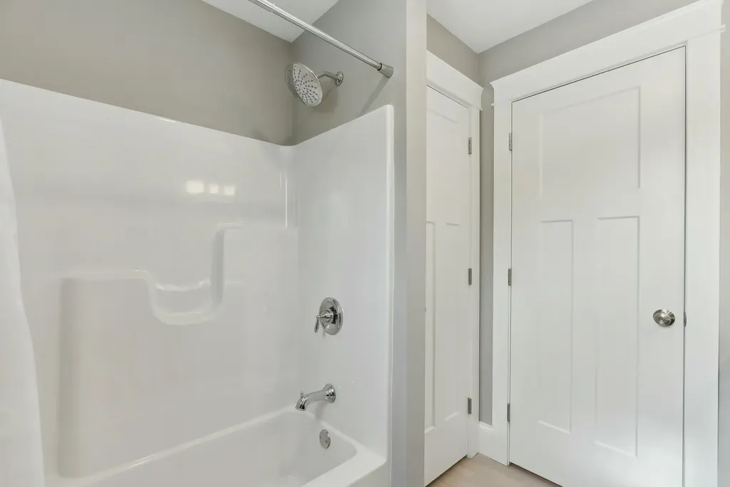 16 Adena Way Kennebunk ME 04043