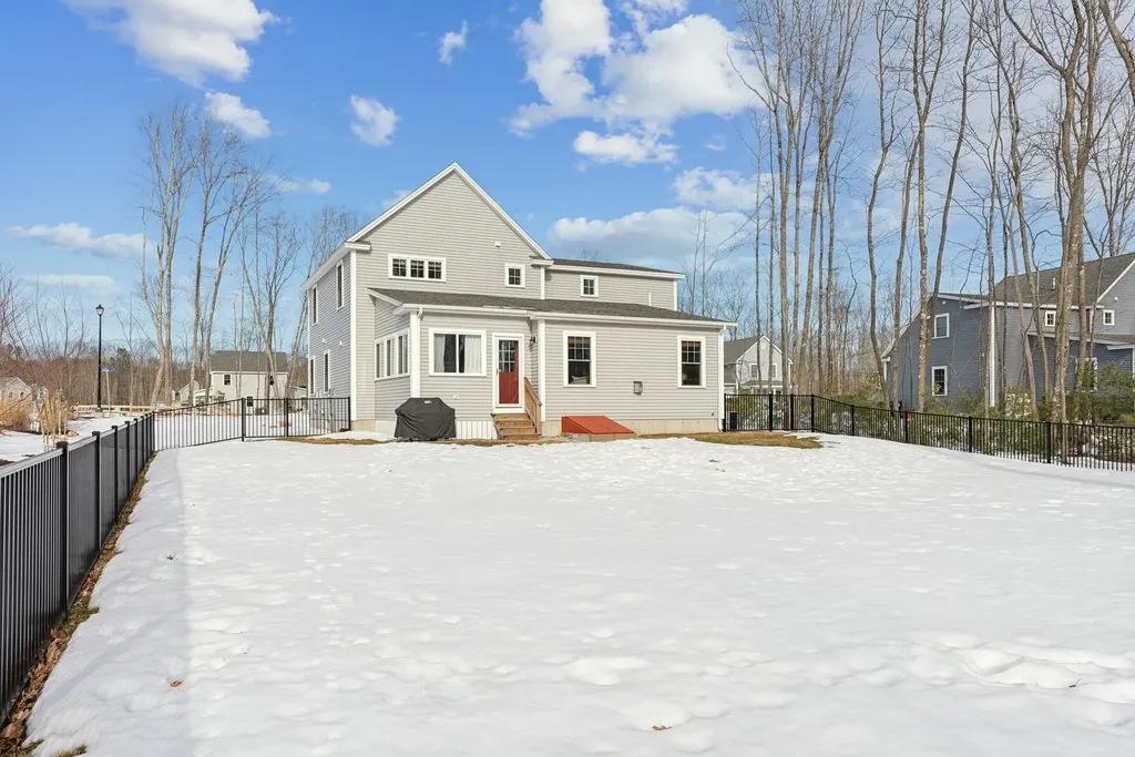16 Adena Way Kennebunk ME 04043