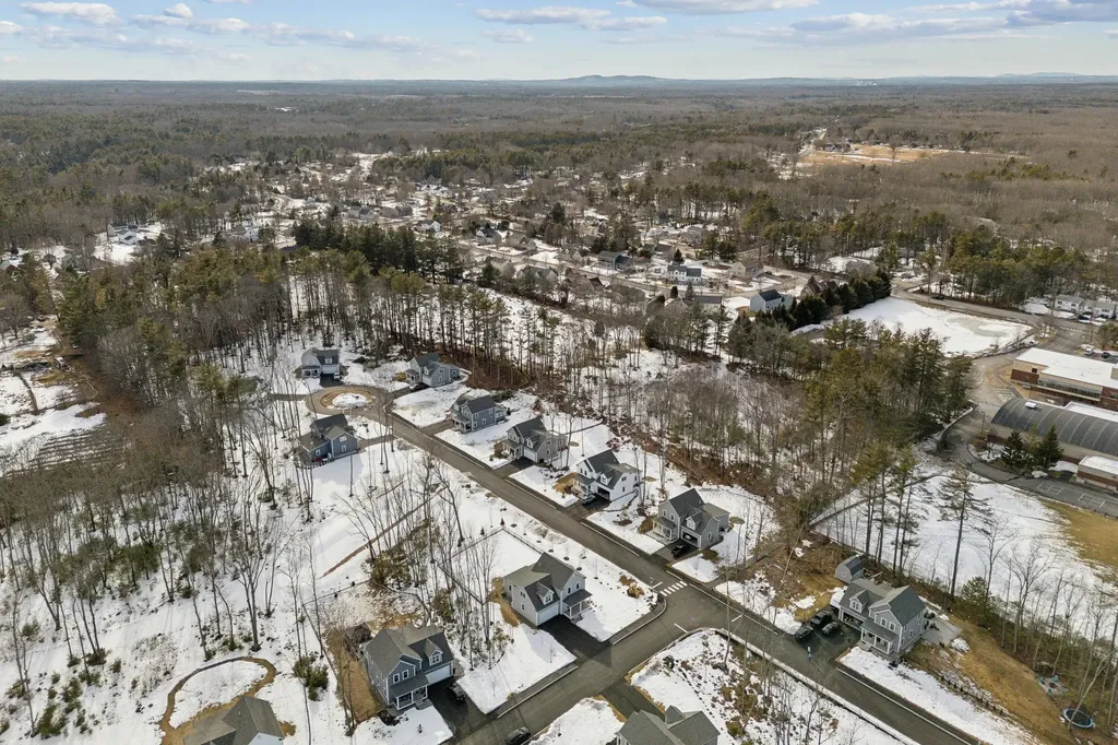 16 Adena Way Kennebunk ME 04043
