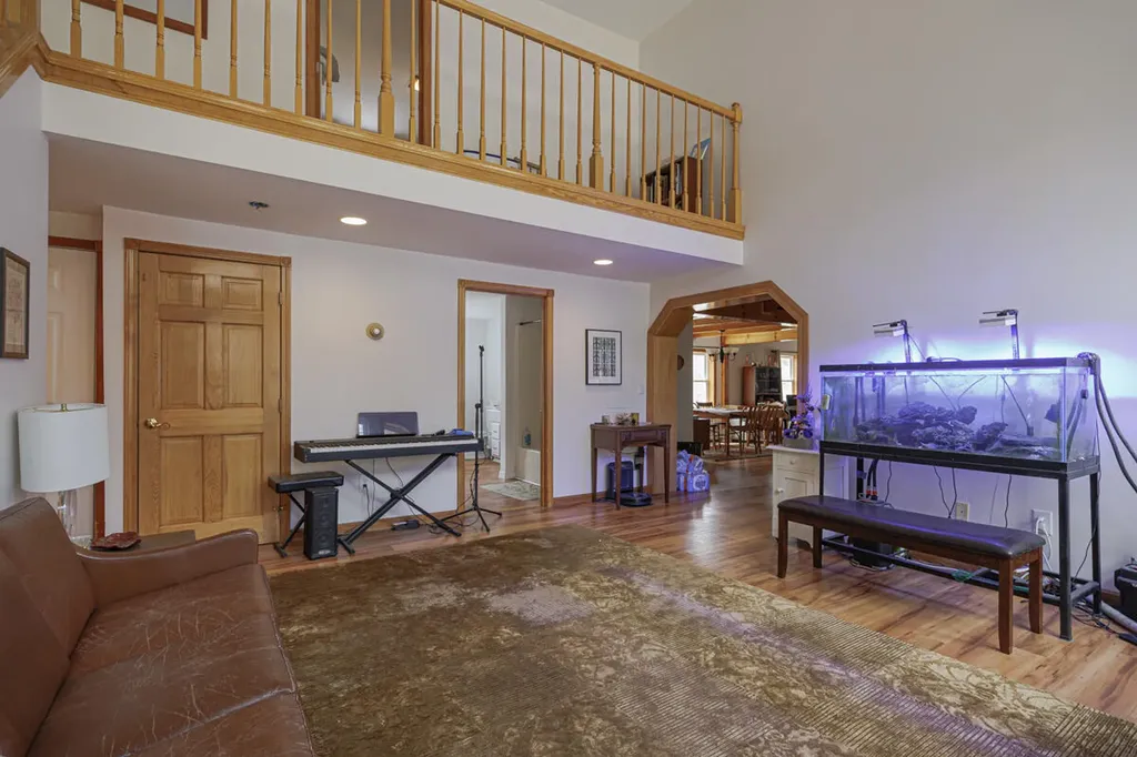 20 Lakeman Lane Eddington ME 04428