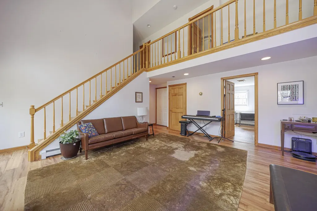 20 Lakeman Lane Eddington ME 04428