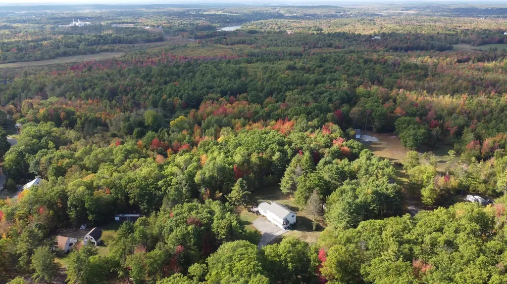 20 Lakeman Lane Eddington ME 04428