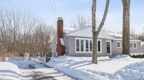 27 Brookview Terrace Portland ME 04102
