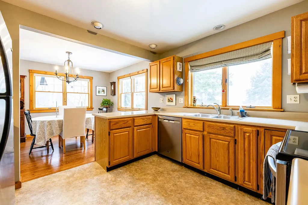 11 Ocean Drive Lincolnville ME 04849