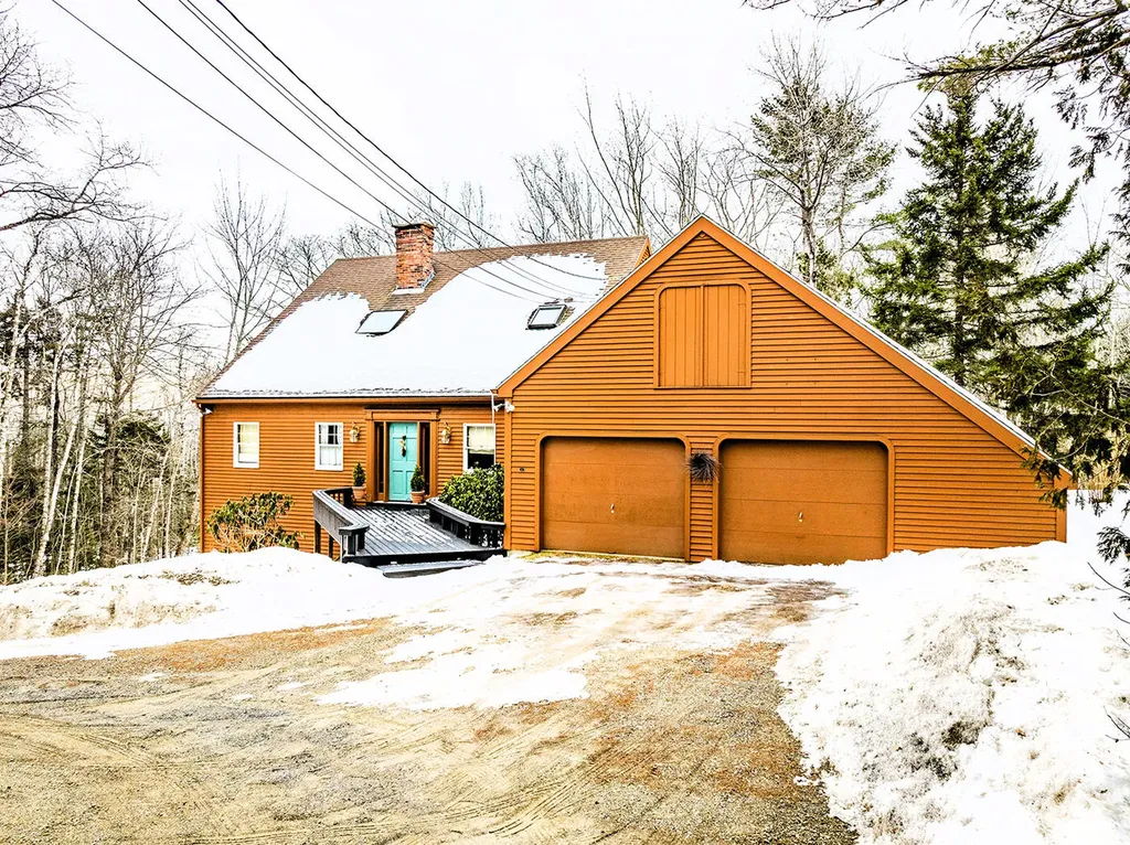 11 Ocean Drive Lincolnville ME 04849