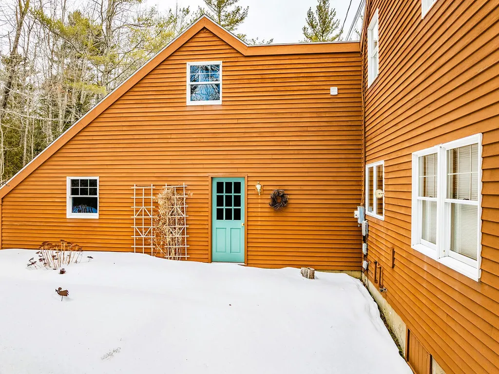 11 Ocean Drive Lincolnville ME 04849