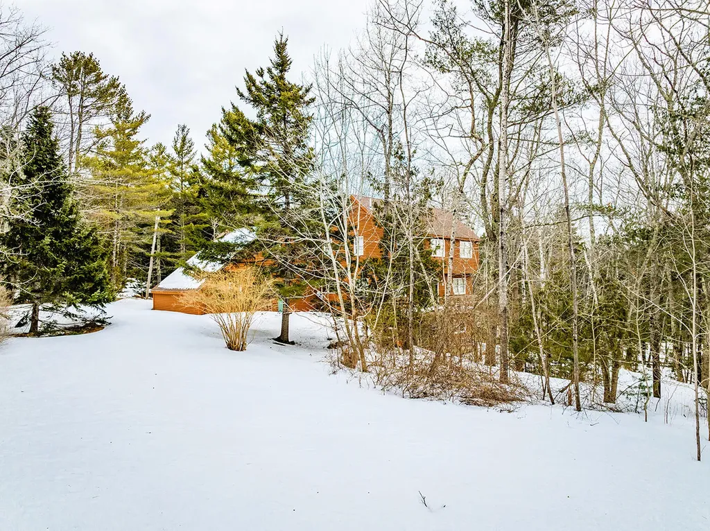 11 Ocean Drive Lincolnville ME 04849