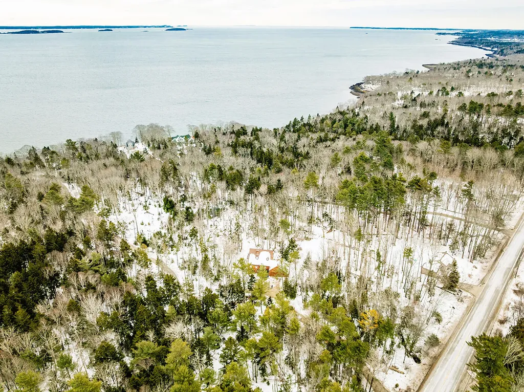 11 Ocean Drive Lincolnville ME 04849