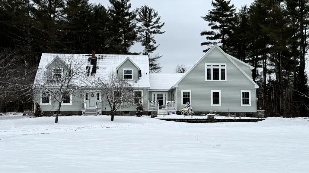 327 Line Road Dexter ME 04930