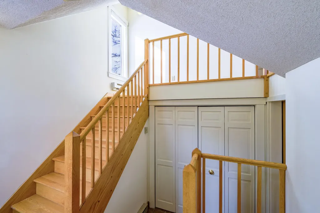40 Harbor Drive Lincolnville ME 04849