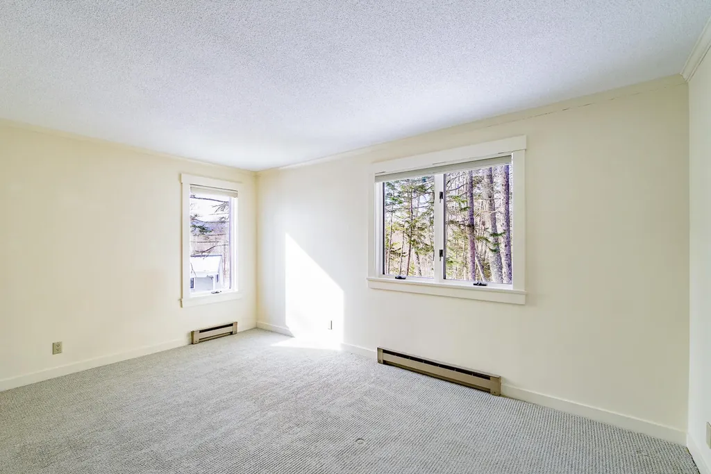 40 Harbor Drive Lincolnville ME 04849