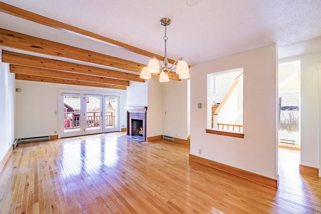 40 Harbor Drive Lincolnville ME 04849