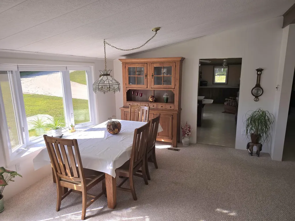 160 Maple Lane Poland ME 04274