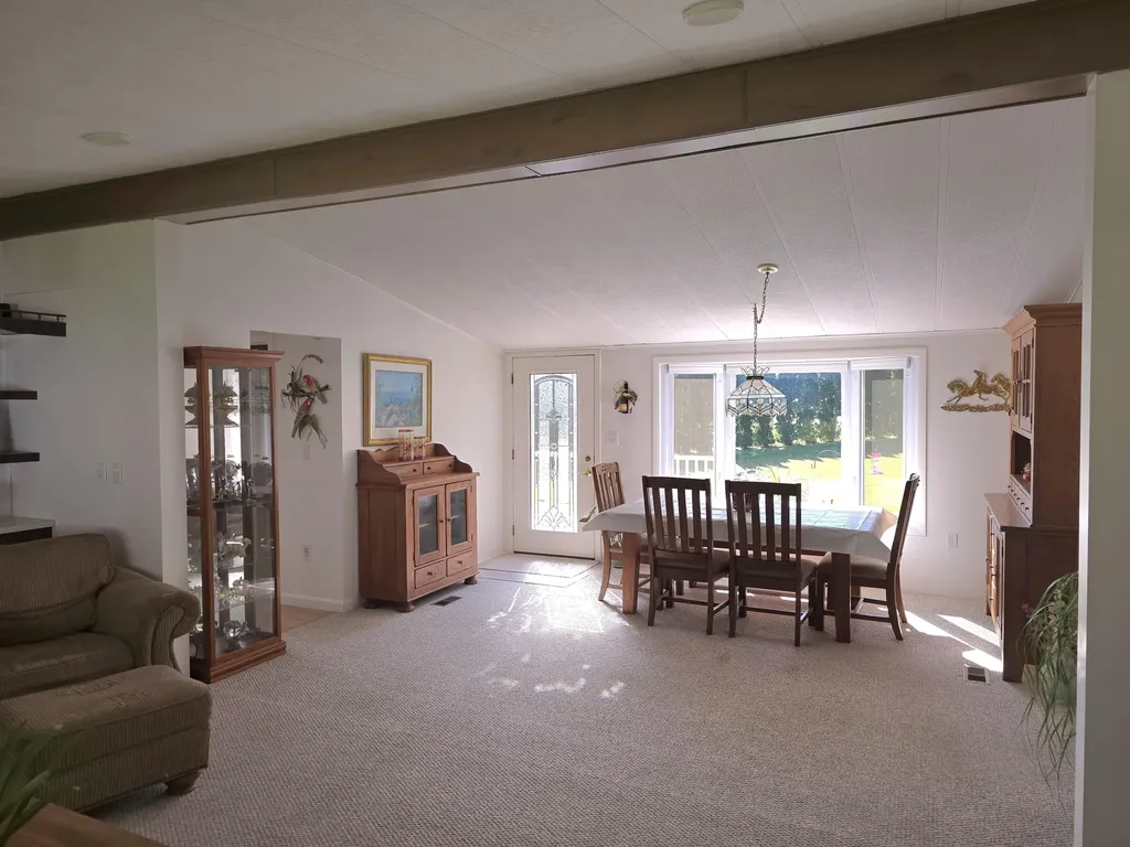 160 Maple Lane Poland ME 04274