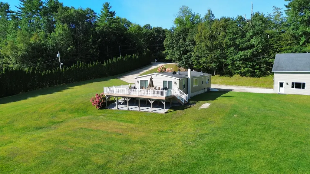 160 Maple Lane Poland ME 04274