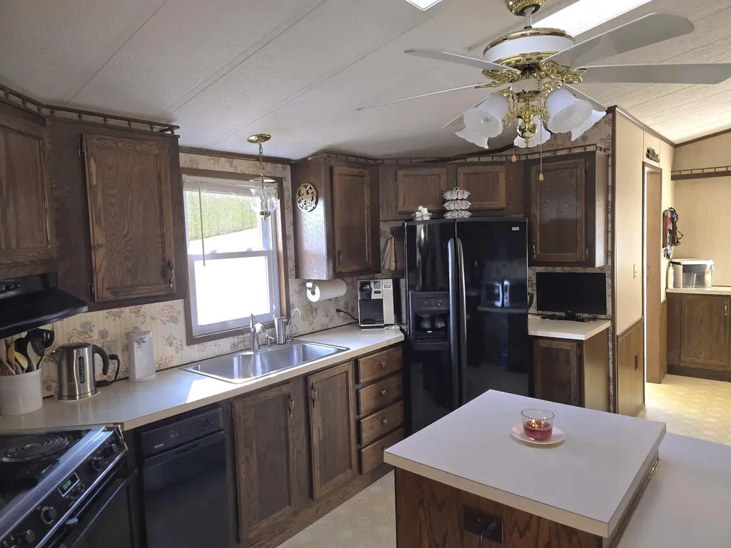 160 Maple Lane Poland ME 04274