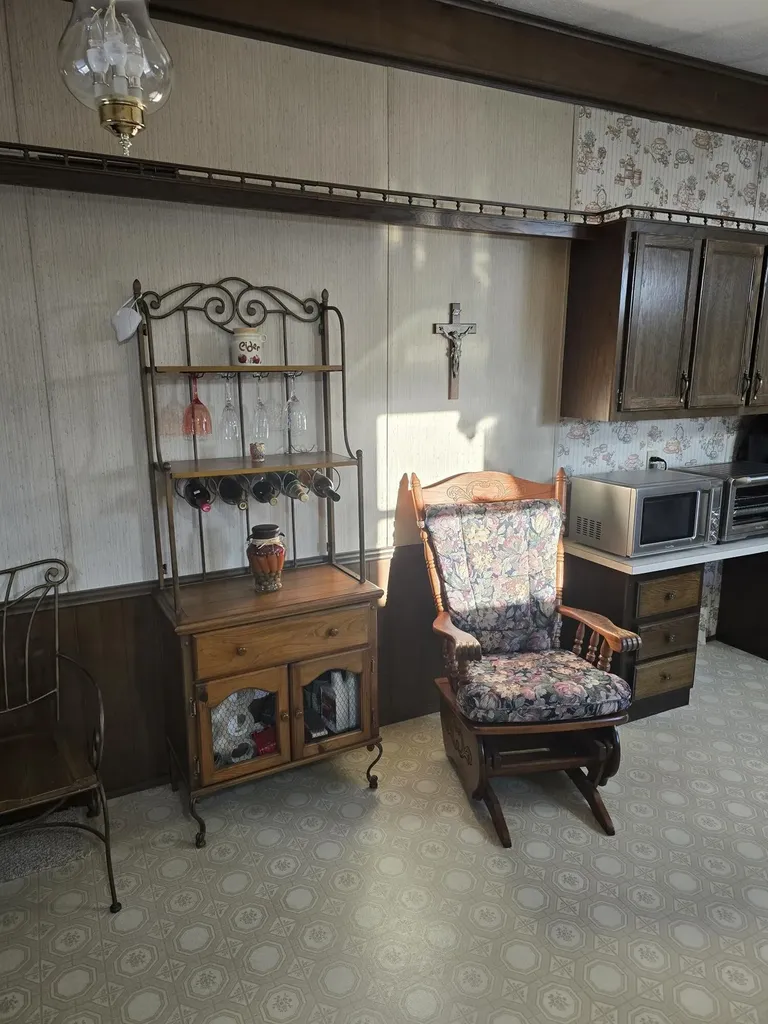160 Maple Lane Poland ME 04274