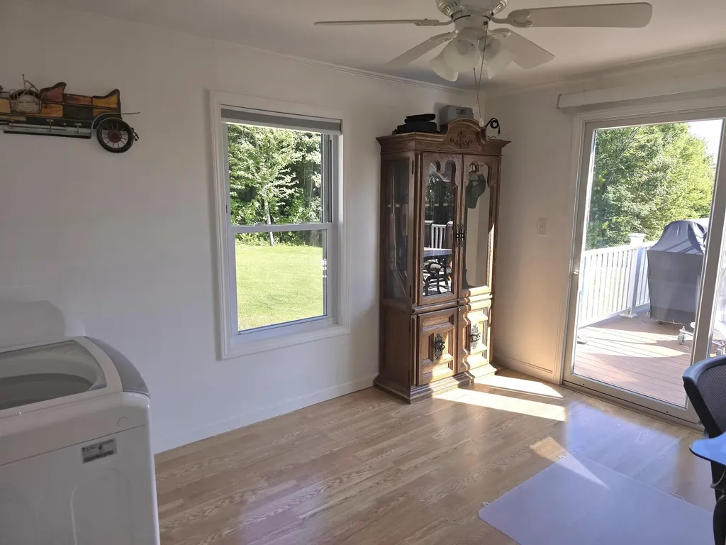 160 Maple Lane Poland ME 04274