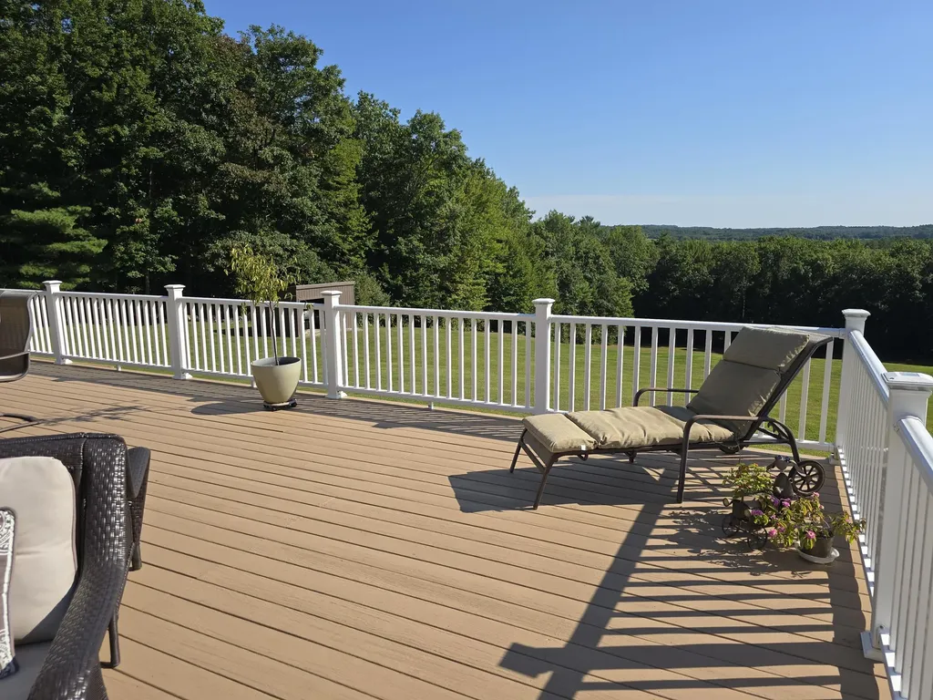 160 Maple Lane Poland ME 04274