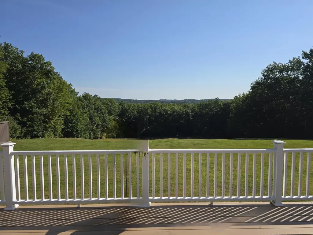 160 Maple Lane Poland ME 04274