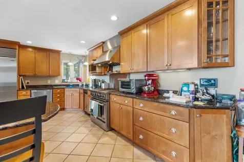 140 Deep Cove Road Raymond ME 04071