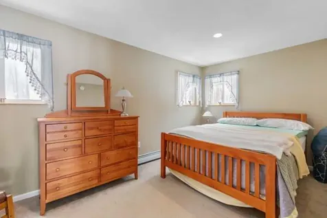140 Deep Cove Road Raymond ME 04071