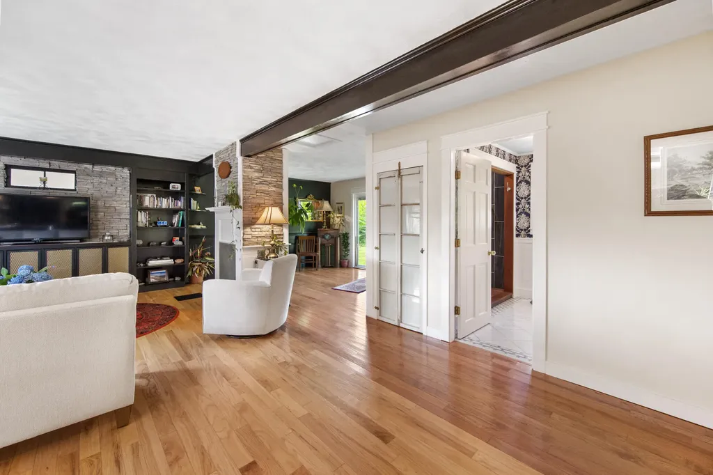 79 Mount Pleasant Street Rockport ME 04856
