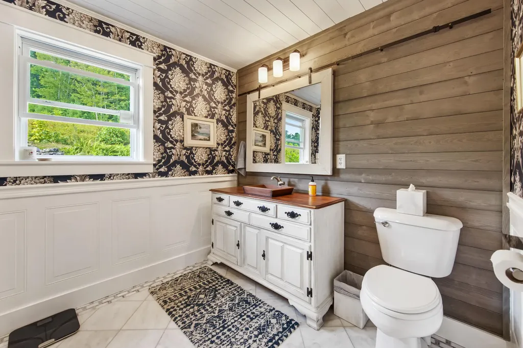 79 Mount Pleasant Street Rockport ME 04856