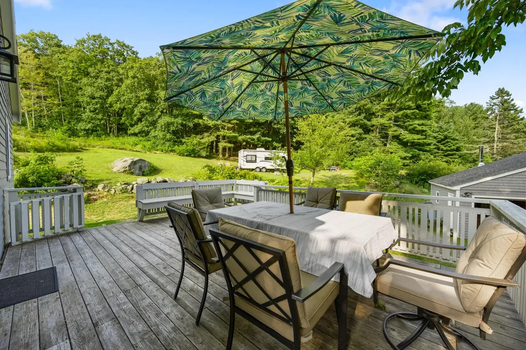 79 Mount Pleasant Street Rockport ME 04856