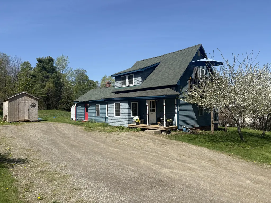 678 Bog Road Jackson ME 04921