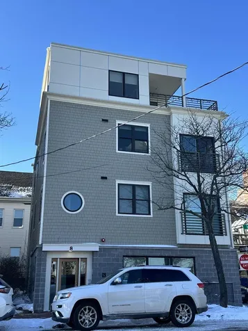 8 Hill Street Portland ME 04102