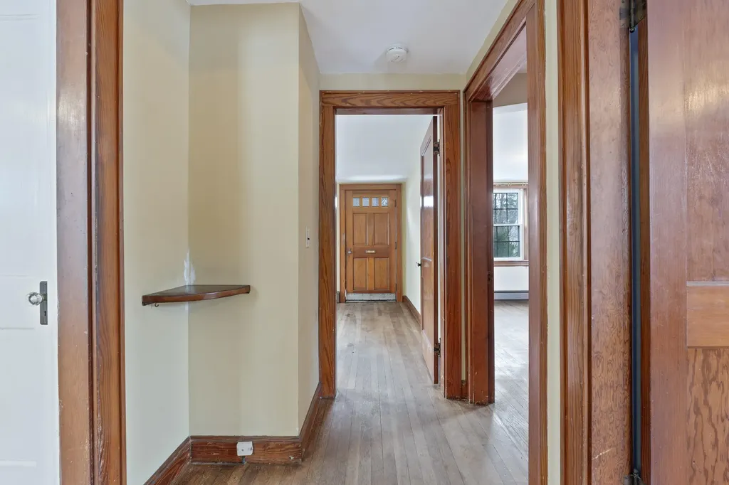 52 Tilton Avenue Kittery ME 03904