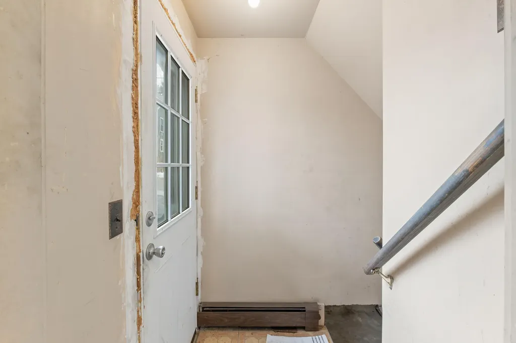 52 Tilton Avenue Kittery ME 03904