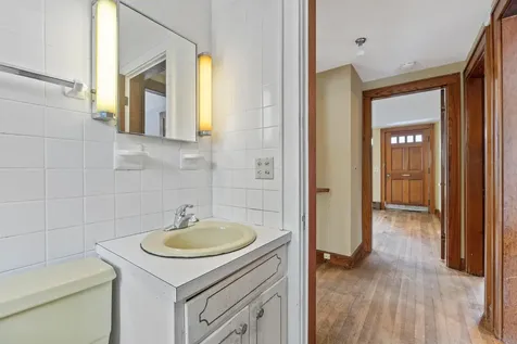 52 Tilton Avenue Kittery ME 03904