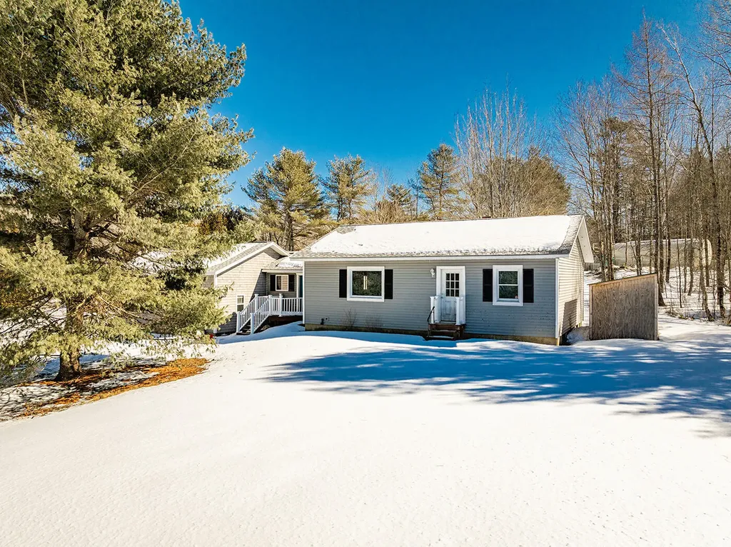 626 Rockland Street Rockport ME 04856
