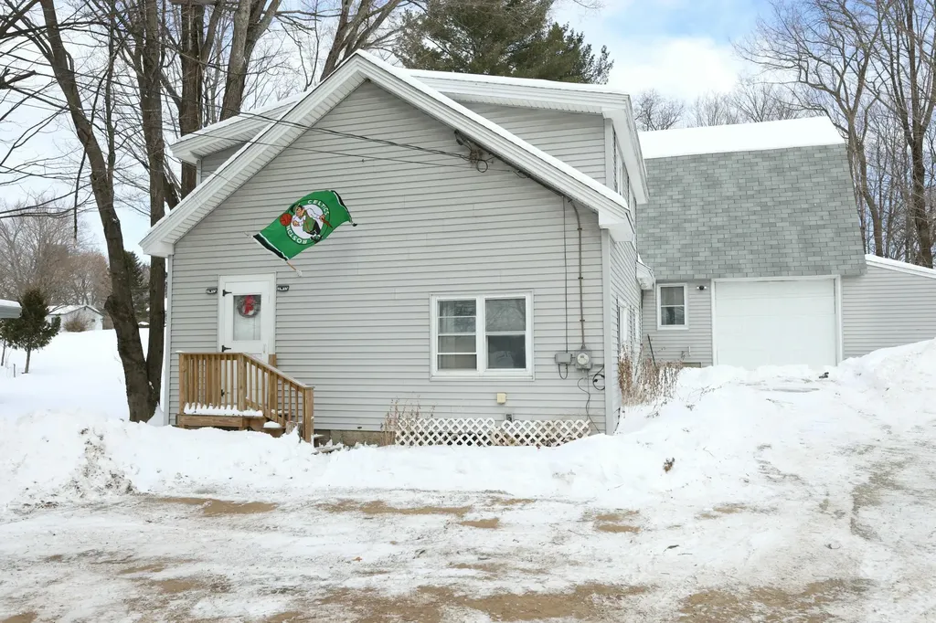 408 Farmington Falls Road Farmington ME 04938