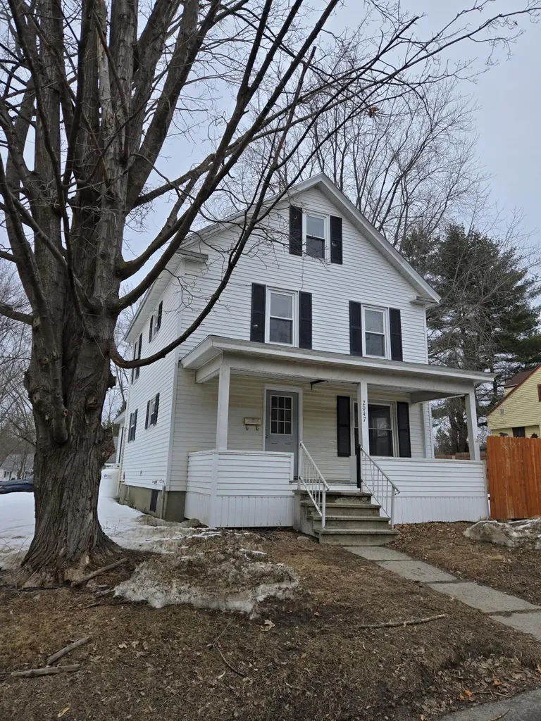 2047 N Belfast Avenue Augusta ME 04330