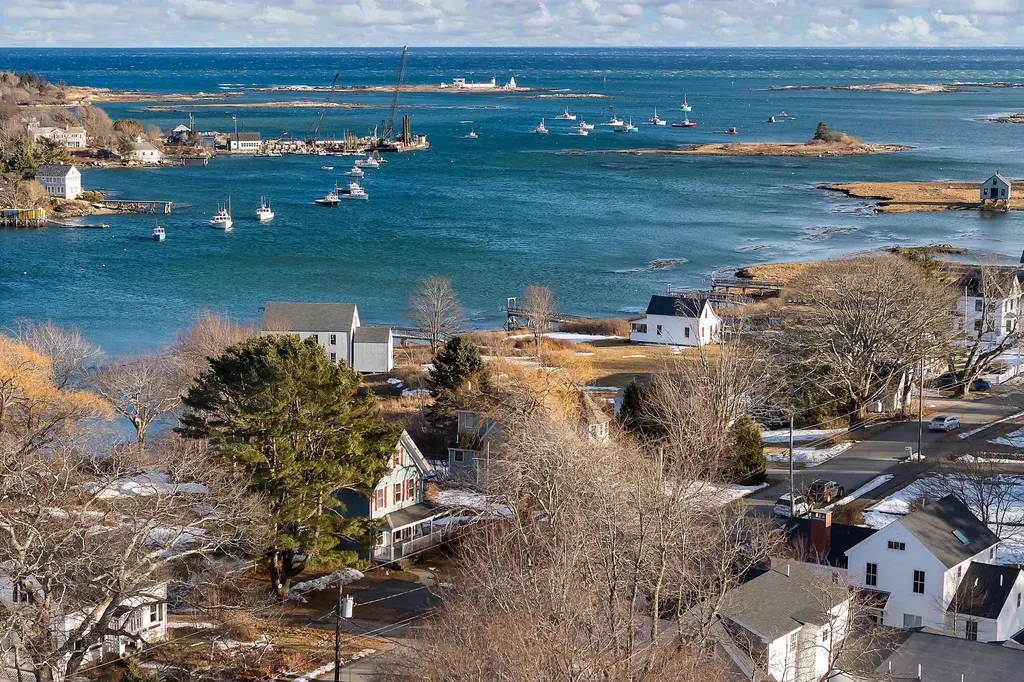 14 Langsford Road Kennebunkport ME 04046