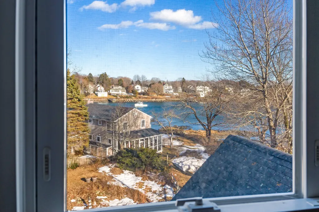 14 Langsford Road Kennebunkport ME 04046