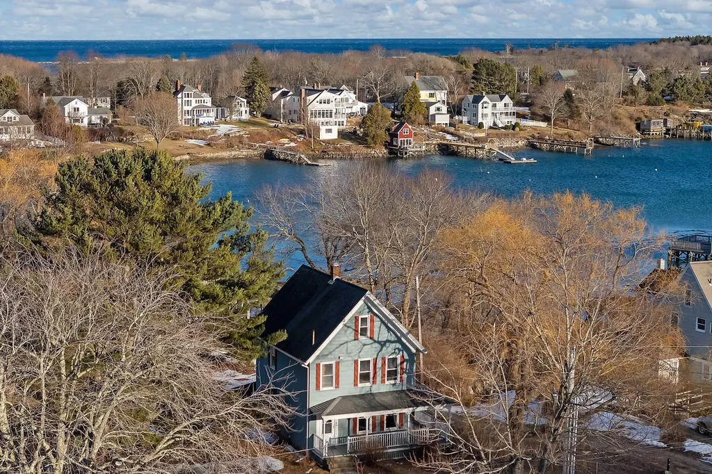 14 Langsford Road Kennebunkport ME 04046
