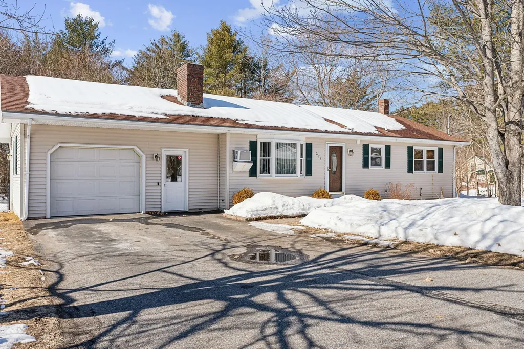 376 Pond Road Lewiston ME 04240