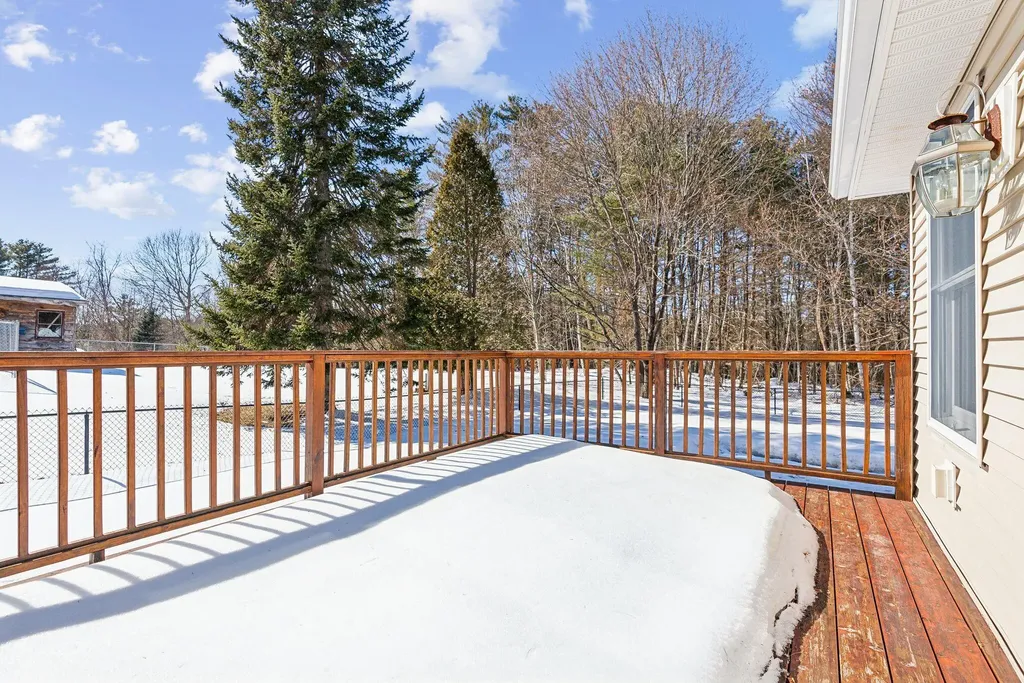 376 Pond Road Lewiston ME 04240