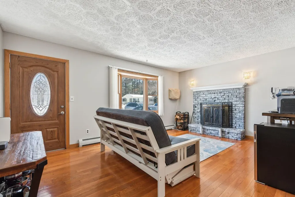 376 Pond Road Lewiston ME 04240