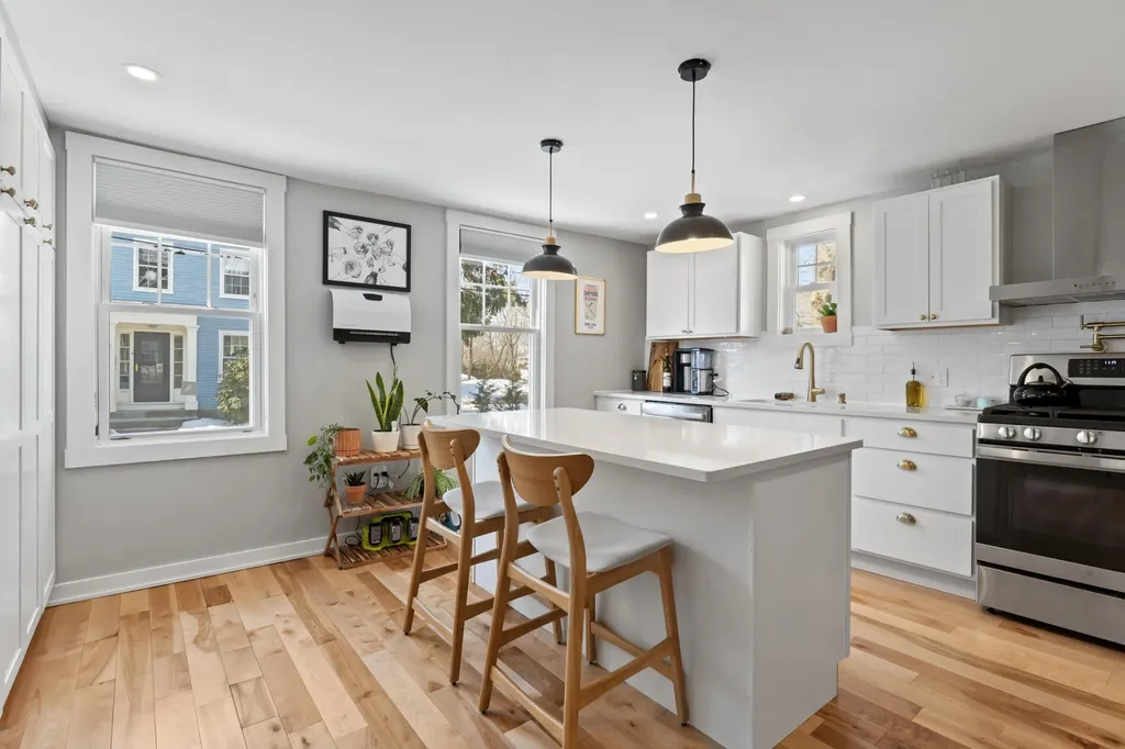 7 Vernon Street Saco ME 04072