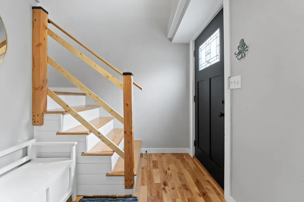 7 Vernon Street Saco ME 04072
