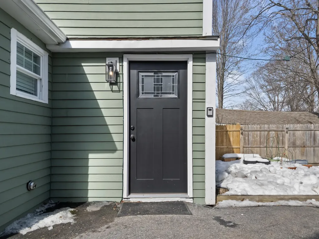 7 Vernon Street Saco ME 04072