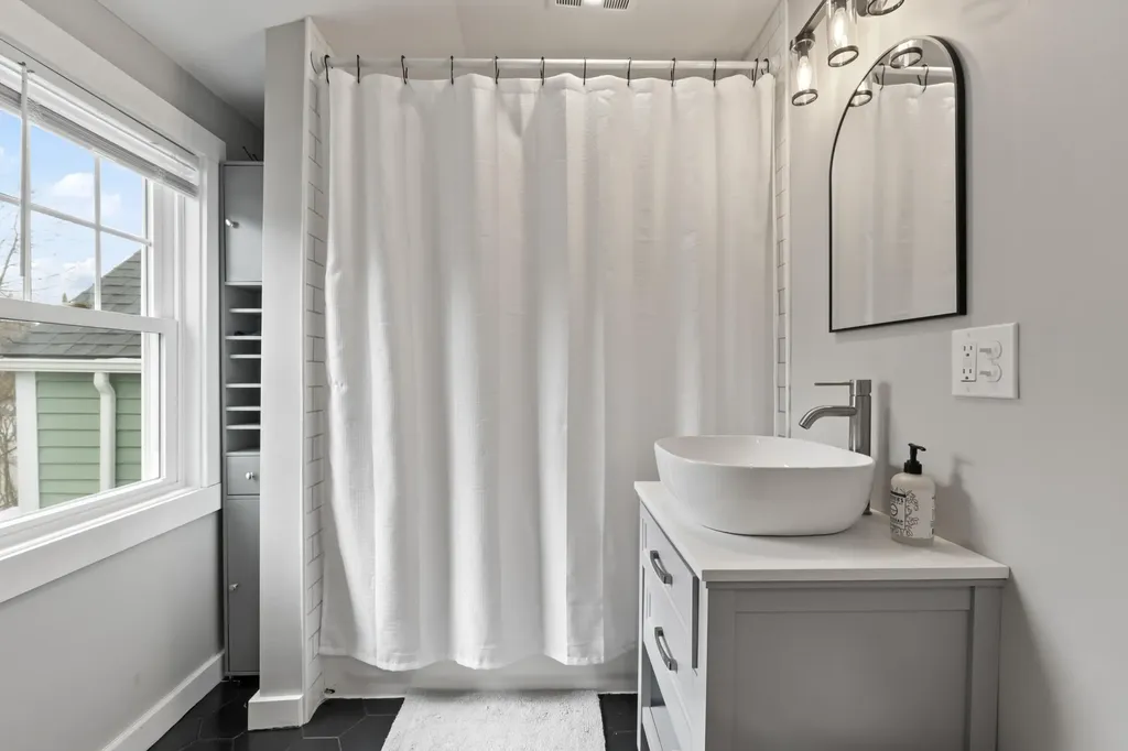 7 Vernon Street Saco ME 04072